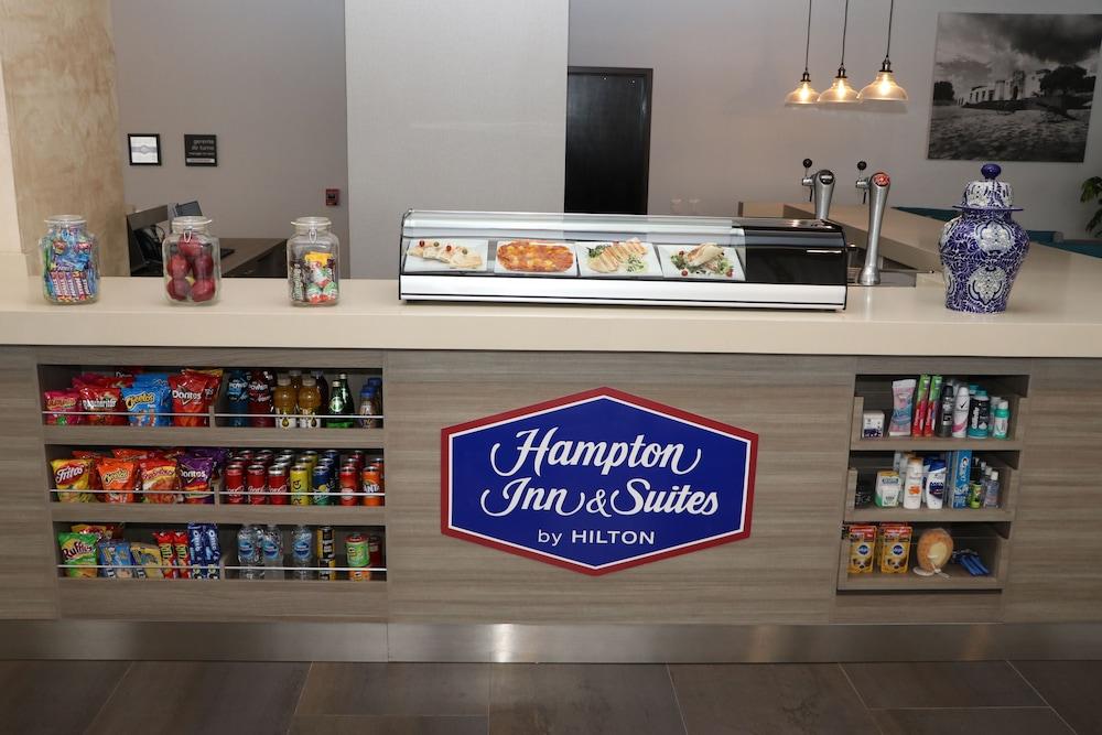 Hampton Inn & Suites By Hilton Пуэбла Экстерьер фото
